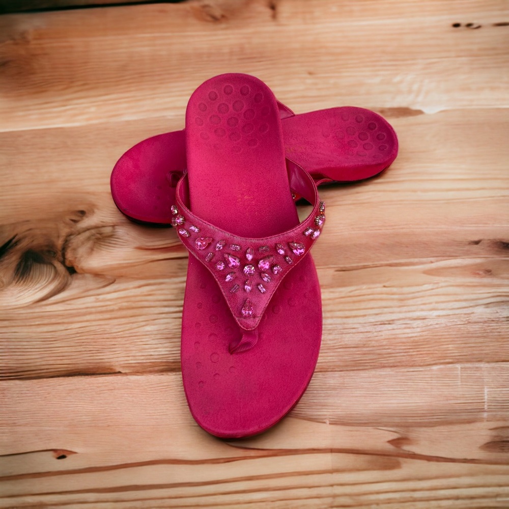 W10 Vionic Hot Pink Embellished Sandals